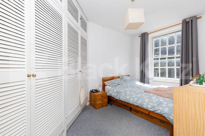 Spacious 1 bedroom located in Hoxton Mill Row, Hoxton